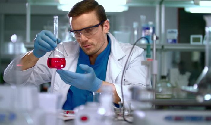 Resultados positivos con carotuximab para DMAE húmeda refractaria